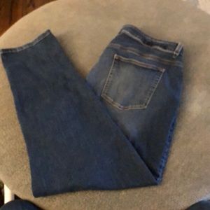 Chico’s boyfriend jeans. SZ 3R. Ripped belt loop